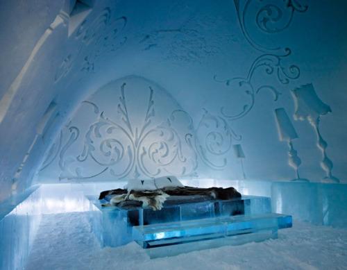 bed126 icehotel