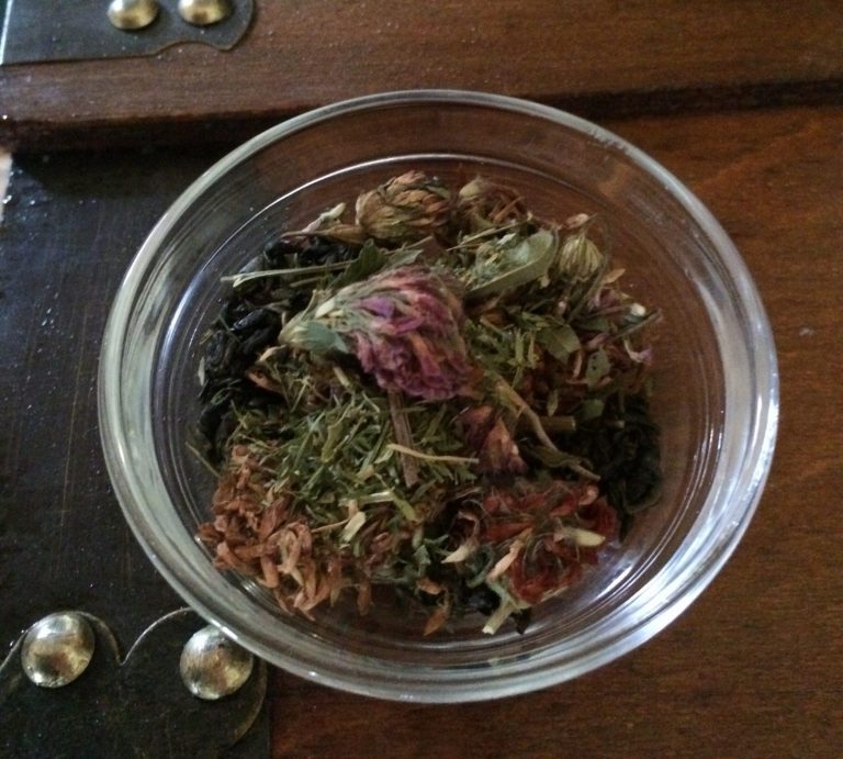 Herbal Recipe: Tea for Soothing Nausea