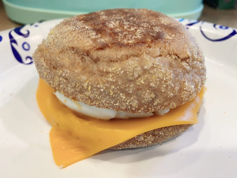 Quick Healthy Egg Smash McMuffin